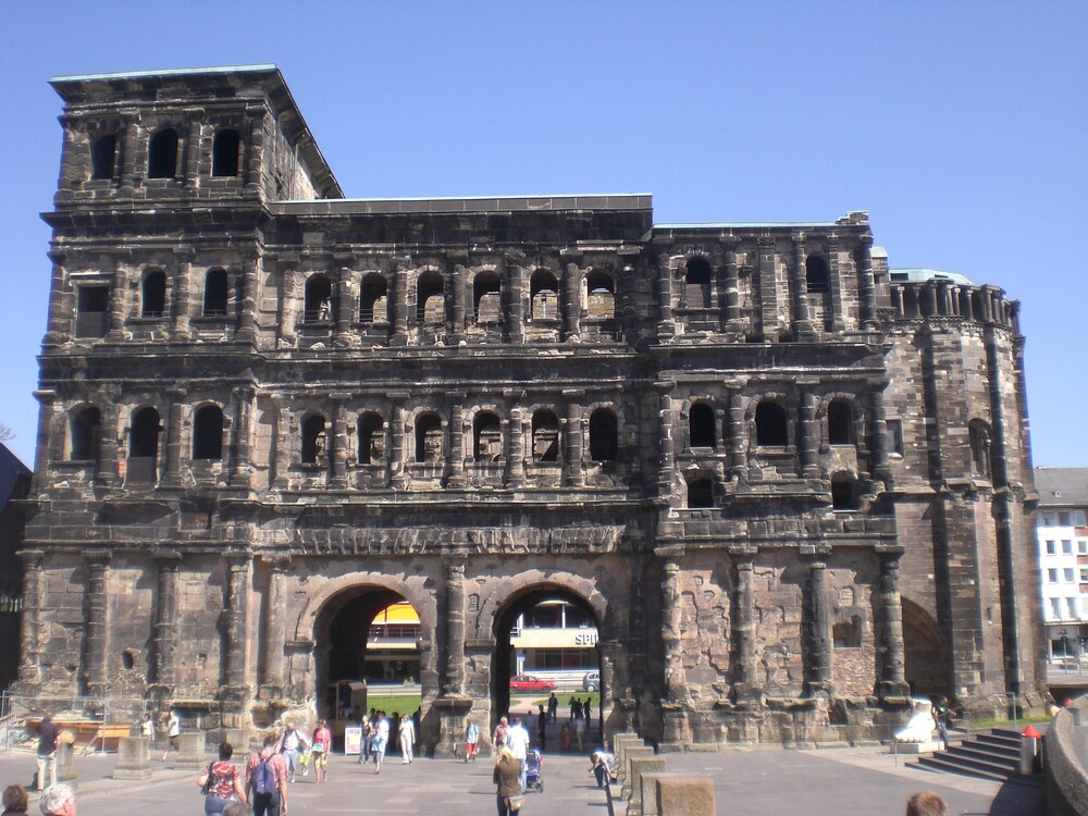 尼格拉城門（Porta Nigra）被聯合國教科文組織指定為世界文化遺產。（圖／whc.unesco.org）